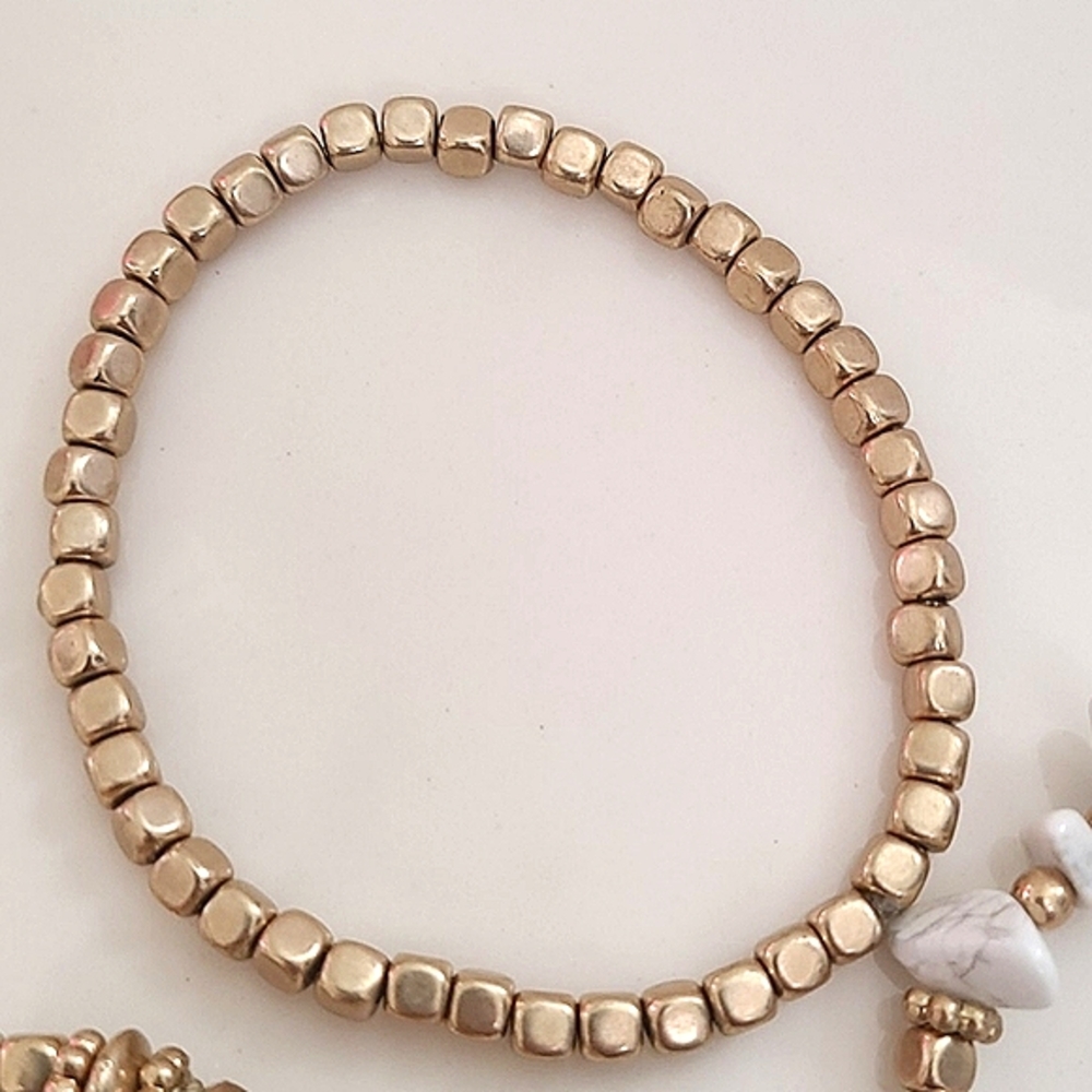 Bracelets - Picture 5 of 9